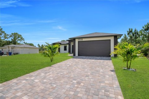 Casa en venta en Lehigh Acres, Florida, 4 dormitorios, 165.18 m2 № 2087266 - foto 2