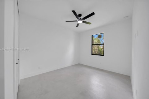 Casa en venta en Lehigh Acres, Florida, 4 dormitorios, 165.18 m2 № 2087266 - foto 19