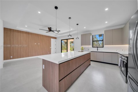 Casa en venta en Lehigh Acres, Florida, 4 dormitorios, 165.18 m2 № 2087266 - foto 16