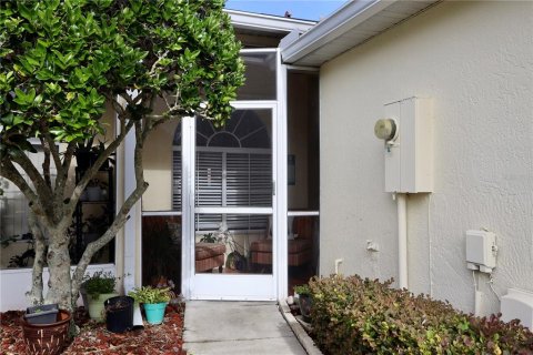 Adosado en venta en Kissimmee, Florida, 2 dormitorios, 131.64 m2 № 2202557 - foto 10