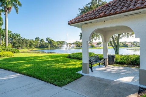 House in Weston, Florida 5 bedrooms, 250.19 sq.m. № 1865005 - photo 24