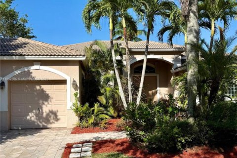 House in Weston, Florida 5 bedrooms, 250.19 sq.m. № 1865005 - photo 2