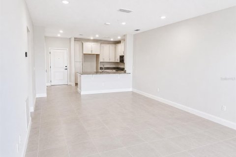 Condo in Orlando, Florida, 2 bedrooms № 2334288 - photo 9