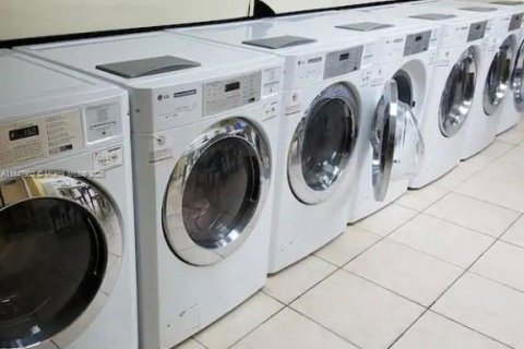 Купить кондоминиум в Санни-Айлс-Бич, Флорида 33.44м2, № 1936136 - фото 9