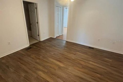 Снять в аренду таунхаус в Киссимми, Флорида 3 спальни, 158.21м2, № 2219378 - фото 13