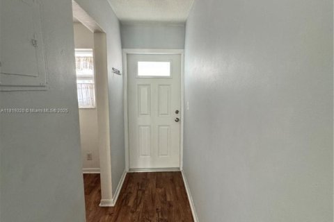 Appartement à louer à Pompano Beach, Floride: 2 chambres, 72.46 m2 № 2017233 - photo 14