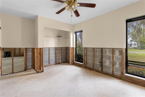 House in Crystal River, Florida 5 bedrooms, 207.82 sq.m. № 1847172 - photo 15