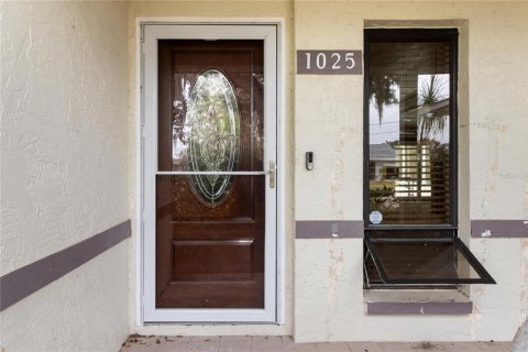 House in Crystal River, Florida 5 bedrooms, 207.82 sq.m. № 1847172 - photo 5
