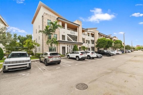 Condominio en venta en Doral, Florida, 3 dormitorios, 114.83 m2 № 2000742 - foto 22