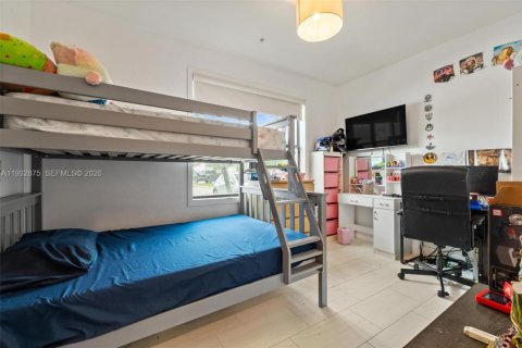 Condominio en venta en Doral, Florida, 3 dormitorios, 114.83 m2 № 2000742 - foto 18