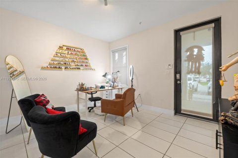 Condominio en venta en Doral, Florida, 3 dormitorios, 114.83 m2 № 2000742 - foto 5