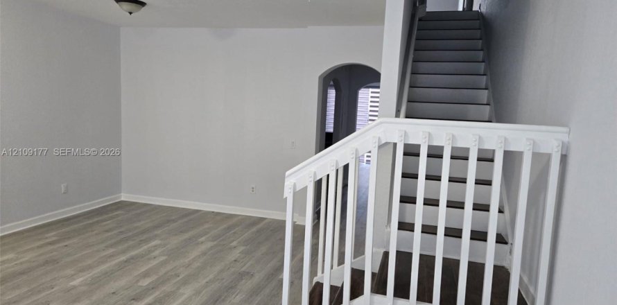 Condo in Miramar, Florida, 3 bedrooms № 2424955