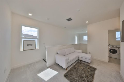 House in Apollo Beach, Florida 4 bedrooms, 211.17 sq.m. № 1569518 - photo 23