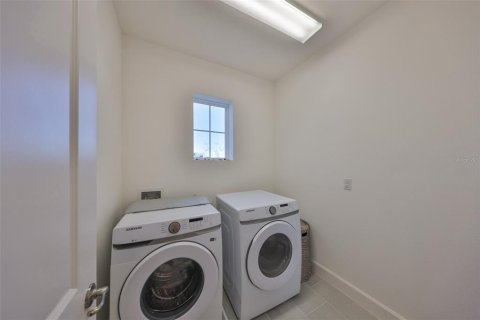 House in Apollo Beach, Florida 4 bedrooms, 211.17 sq.m. № 1569518 - photo 25
