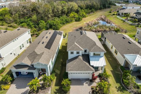 House in Apollo Beach, Florida 4 bedrooms, 211.17 sq.m. № 1569518 - photo 2