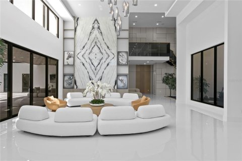 House in Lutz, Florida 6 bedrooms, 689.43 sq.m. № 2339732 - photo 10