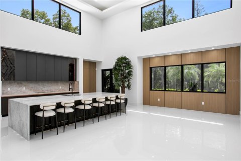 House in Lutz, Florida 6 bedrooms, 689.43 sq.m. № 2339732 - photo 14