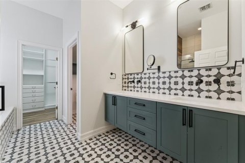 Купить таунхаус в Орландо, Флорида 8 комнат, 247.77м2, № 2151505 - фото 29