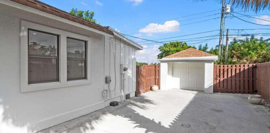 Casa en West Palm Beach, Florida 2 dormitorios, 115.01 m2 № 815250