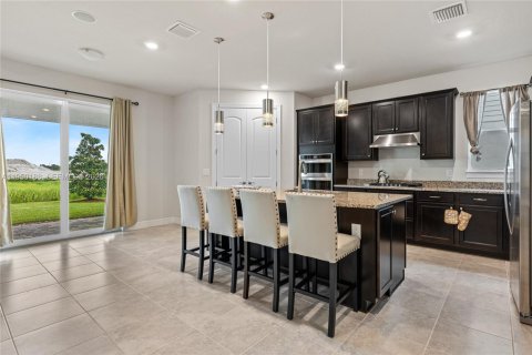 Villa ou maison à vendre à Port St. Lucie, Floride: 5 chambres, 260.96 m2 № 2011509 - photo 19