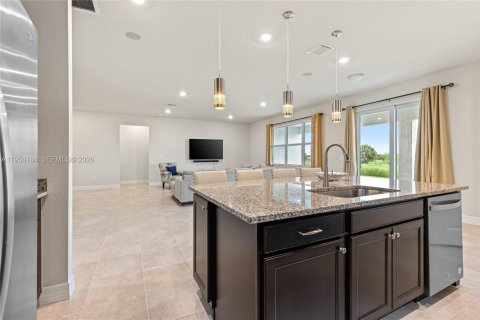 Villa ou maison à vendre à Port St. Lucie, Floride: 5 chambres, 260.96 m2 № 2011509 - photo 24