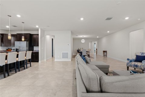 Villa ou maison à vendre à Port St. Lucie, Floride: 5 chambres, 260.96 m2 № 2011509 - photo 29