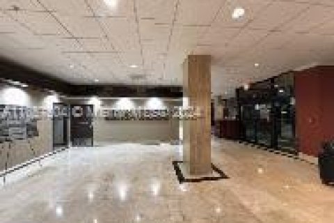 Copropriété à vendre à Sunny Isles Beach, Floride: 1 chambre, 65.5 m2 № 1981271 - photo 3