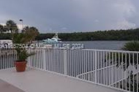 Copropriété à vendre à Sunny Isles Beach, Floride: 1 chambre, 65.5 m2 № 1981271 - photo 6