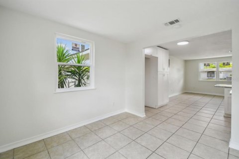 House in Spring Hill, Florida 3 bedrooms, 99.03 sq.m. № 1806657 - photo 19