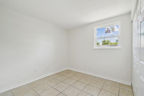 House in Spring Hill, Florida 3 bedrooms, 99.03 sq.m. № 1806657 - photo 22