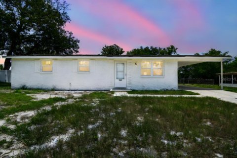 House in Spring Hill, Florida 3 bedrooms, 99.03 sq.m. № 1806657 - photo 1