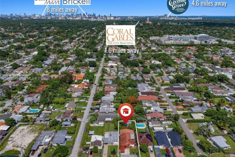 Casa en venta en Miami, Florida, 4 dormitorios, 174.66 m2 № 2080836 - foto 3
