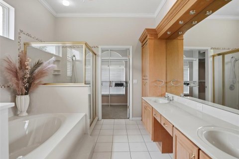 Villa ou maison à vendre à New Port Richey, Floride: 4 chambres, 253.34 m2 № 2406418 - photo 26