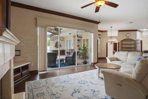 Villa ou maison à vendre à New Port Richey, Floride: 4 chambres, 253.34 m2 № 2406418 - photo 12