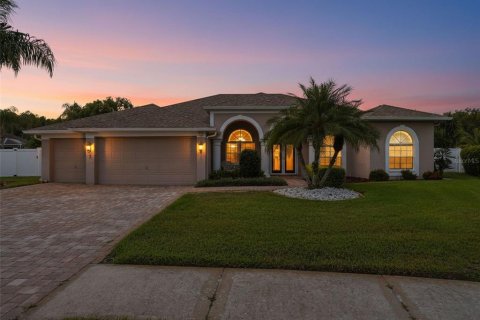 Villa ou maison à vendre à New Port Richey, Floride: 4 chambres, 253.34 m2 № 2406418 - photo 3