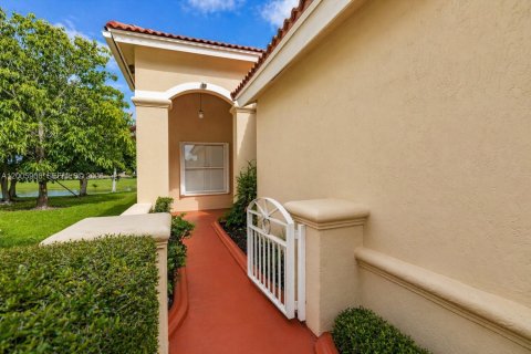 Casa en alquiler en Lake Worth, Florida, 3 dormitorios, 173.36 m2 № 2070153 - foto 3