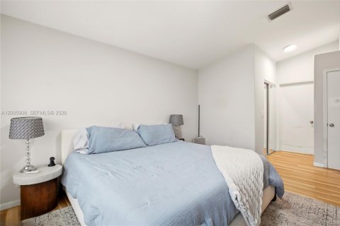 Casa en alquiler en Lake Worth, Florida, 3 dormitorios, 173.36 m2 № 2070153 - foto 17