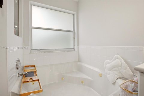 Casa en alquiler en Lake Worth, Florida, 3 dormitorios, 173.36 m2 № 2070153 - foto 11