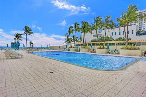 Copropriété à louer à Hollywood, Floride: 1 chambre, 77.57 m2 № 1878353 - photo 29