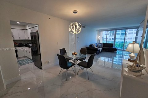 Copropriété à louer à Hollywood, Floride: 1 chambre, 77.57 m2 № 1878353 - photo 4