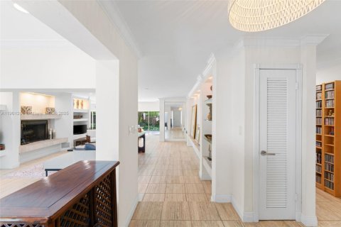 House in Miami, Florida 3 bedrooms, 162.11 sq.m. № 1953397 - photo 5