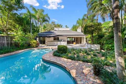House in Miami, Florida 3 bedrooms, 162.11 sq.m. № 1953397 - photo 29