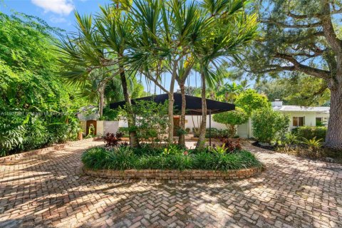 House in Miami, Florida 3 bedrooms, 162.11 sq.m. № 1953397 - photo 2
