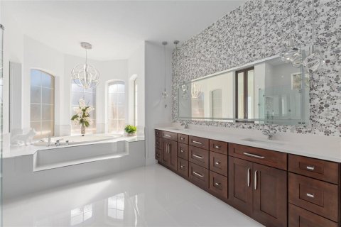 Casa en venta en Ocala, Florida, 5 dormitorios, 496.47 m2 № 2204498 - foto 27