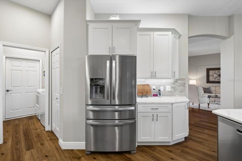 Villa ou maison à vendre à Bradenton, Floride: 3 chambres, 217.76 m2 № 2430582 - photo 8