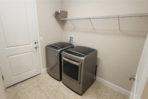 Townhouse in Ormond Beach, Florida 2 bedrooms, 140.28 sq.m. № 1554741 - photo 17