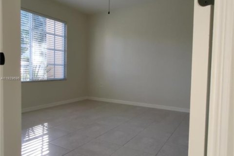 Condo in West Palm Beach, Florida, 1 bedroom  № 1993504 - photo 21