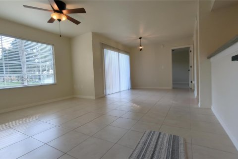Condo in West Palm Beach, Florida, 1 bedroom  № 1993504 - photo 25