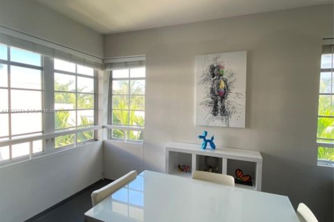 Condominio en venta en Miami Beach, Florida, 1 dormitorio, 55.37 m2 № 1702522 - foto 6