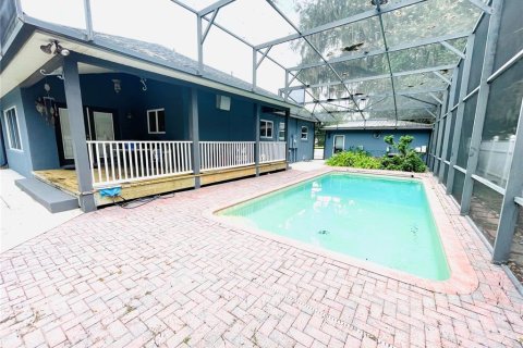 Villa ou maison à vendre à Kissimmee, Floride: 5 chambres, 370.87 m2 № 2290940 - photo 18